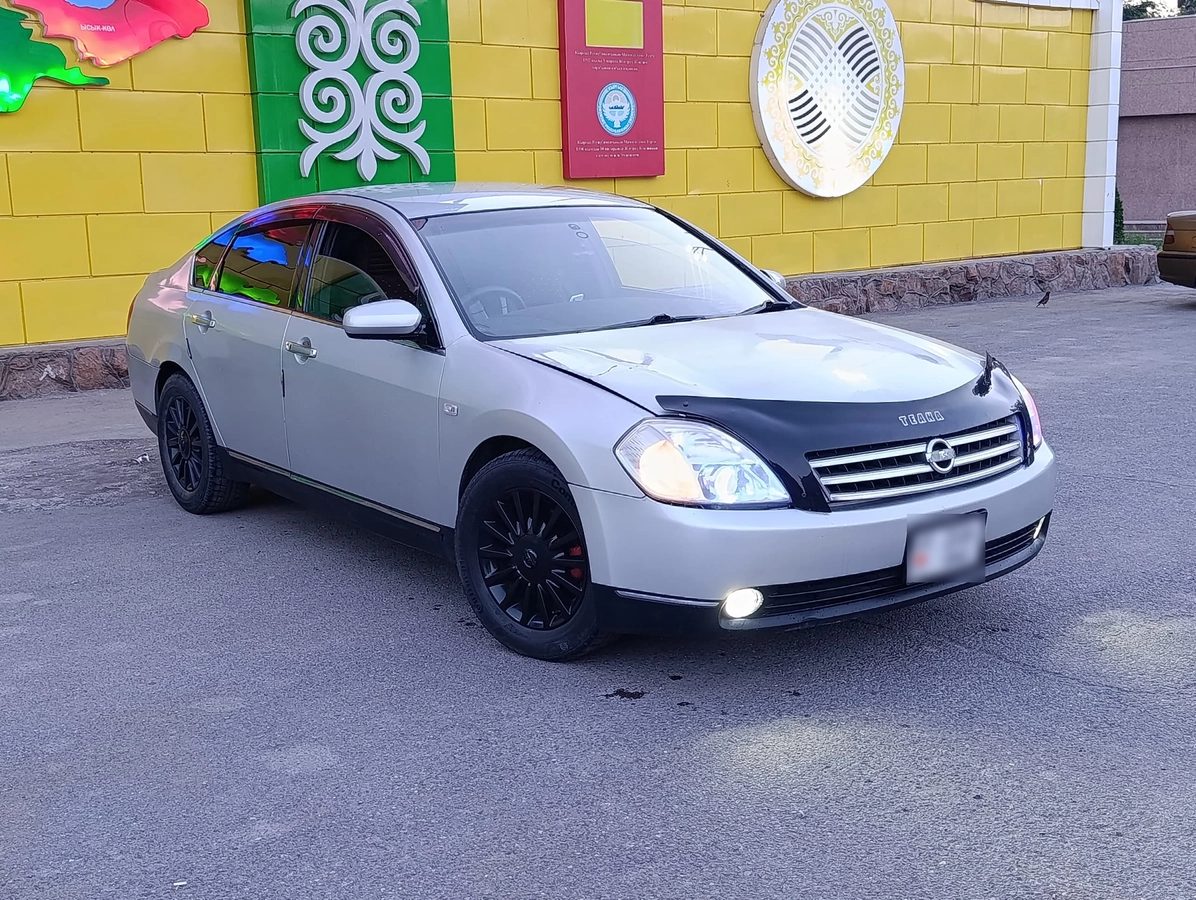 Nissan Teana I 2003