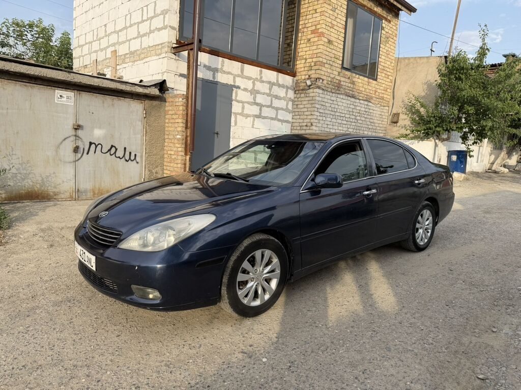 Lexus ES