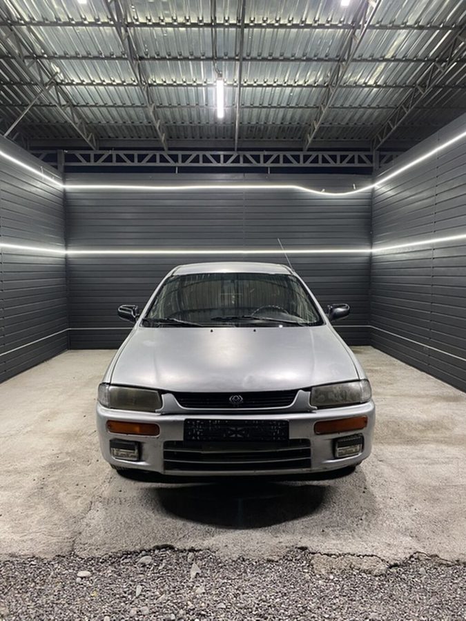 Mazda Familia