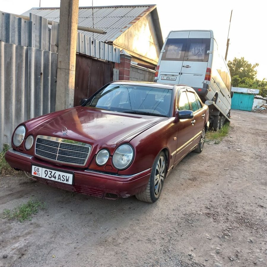 Mercedes-Benz E-Class