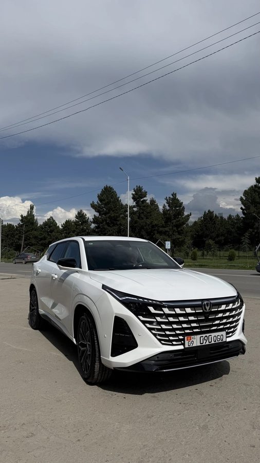Changan UNI-Z 1.5 AMT
