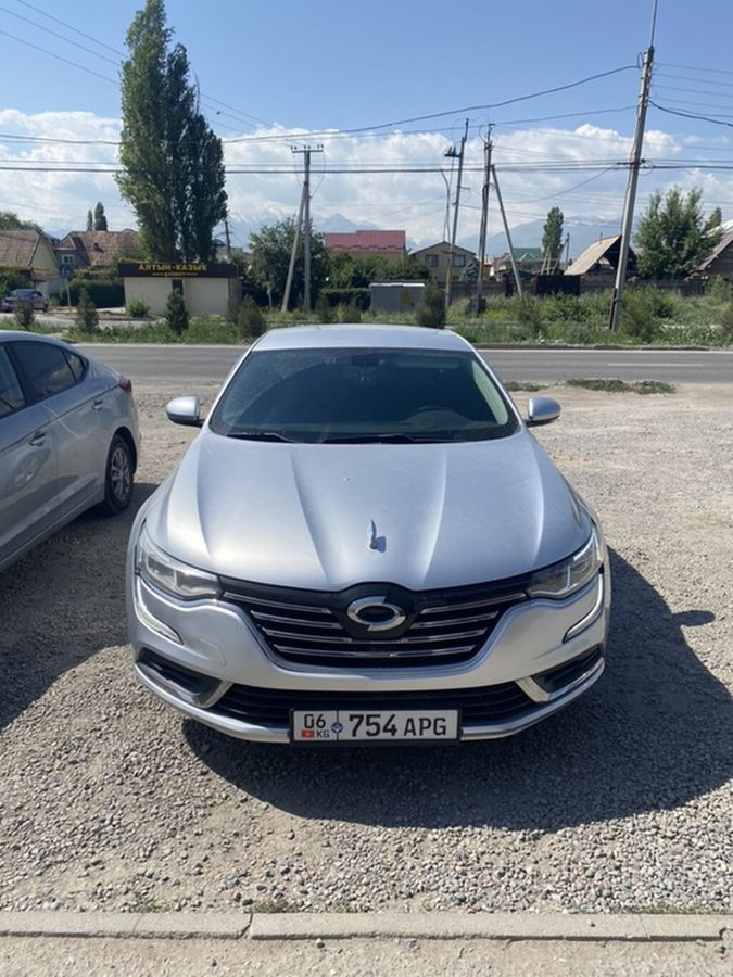 Renault SM6