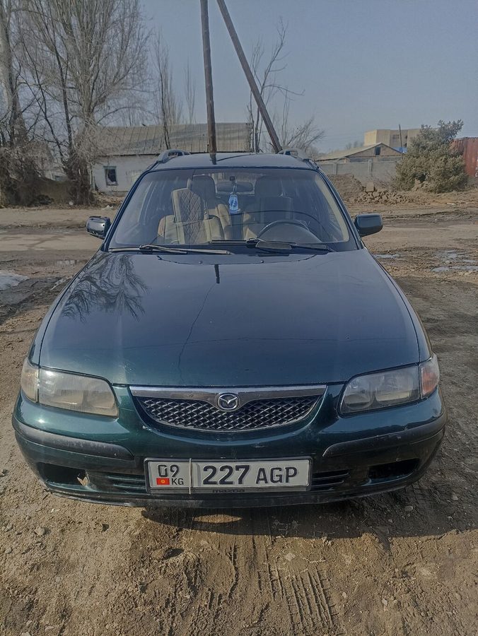 Mazda Capella