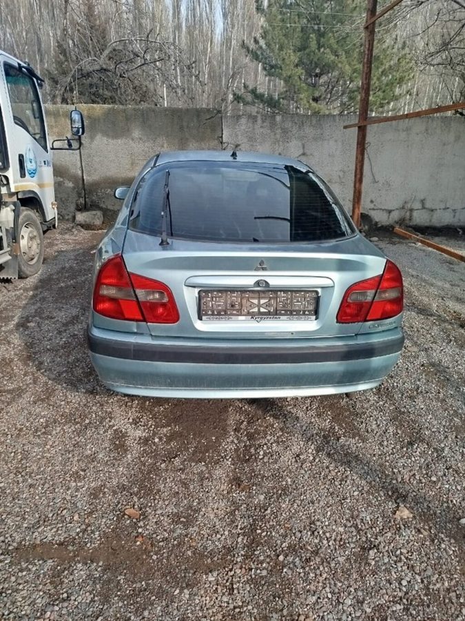 Mitsubishi Carisma