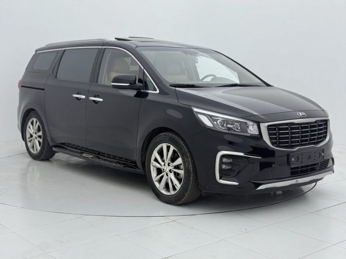 Kia Carnival III 2020