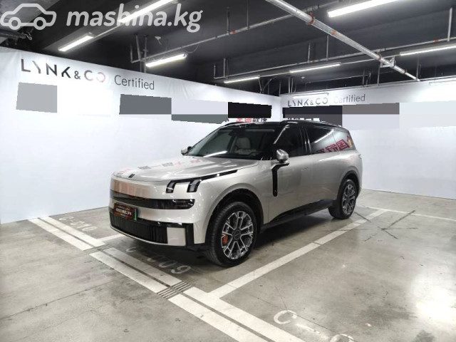 Lynk &amp; Co 900