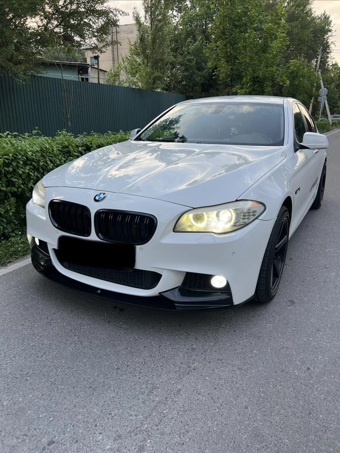 BMW 5 серии VI (F10/F11/F07) 2011