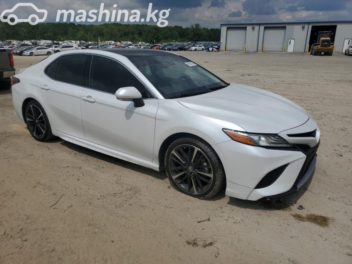 Toyota Camry VIII (XV70)