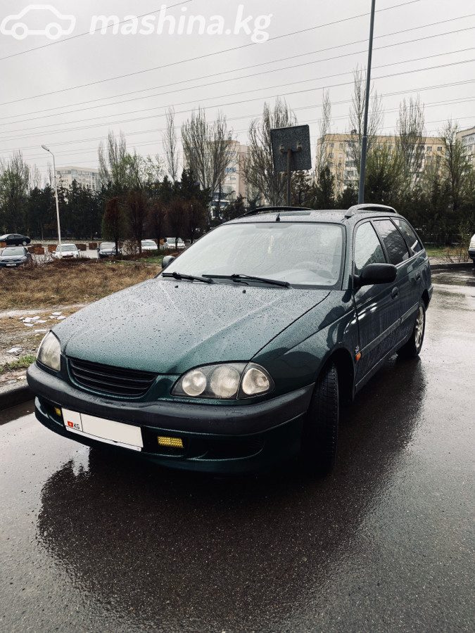 Toyota Avensis I