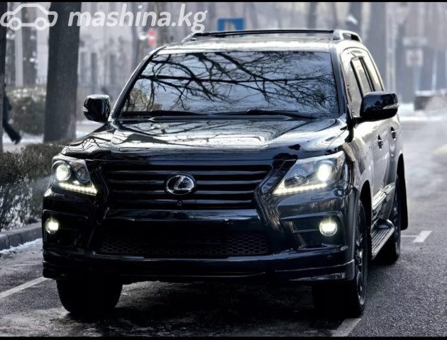Lexus LX