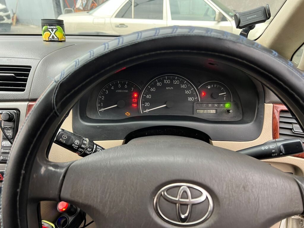 Toyota Ipsum