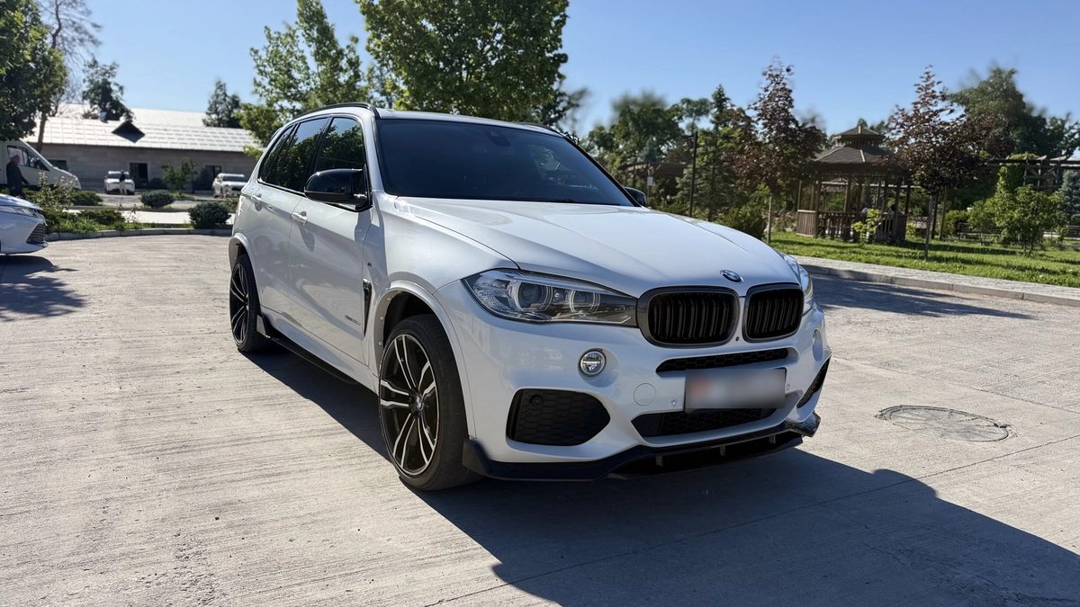 BMW X5 III (F15) 2017