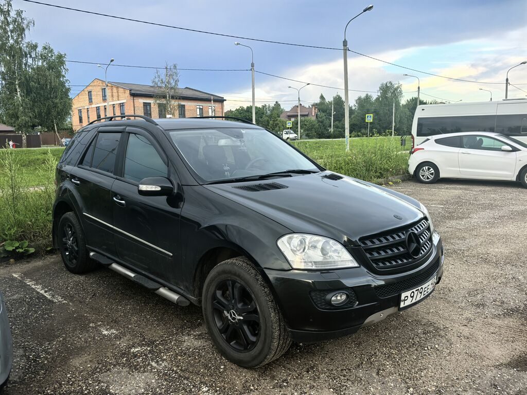 Mercedes-Benz ML-Class