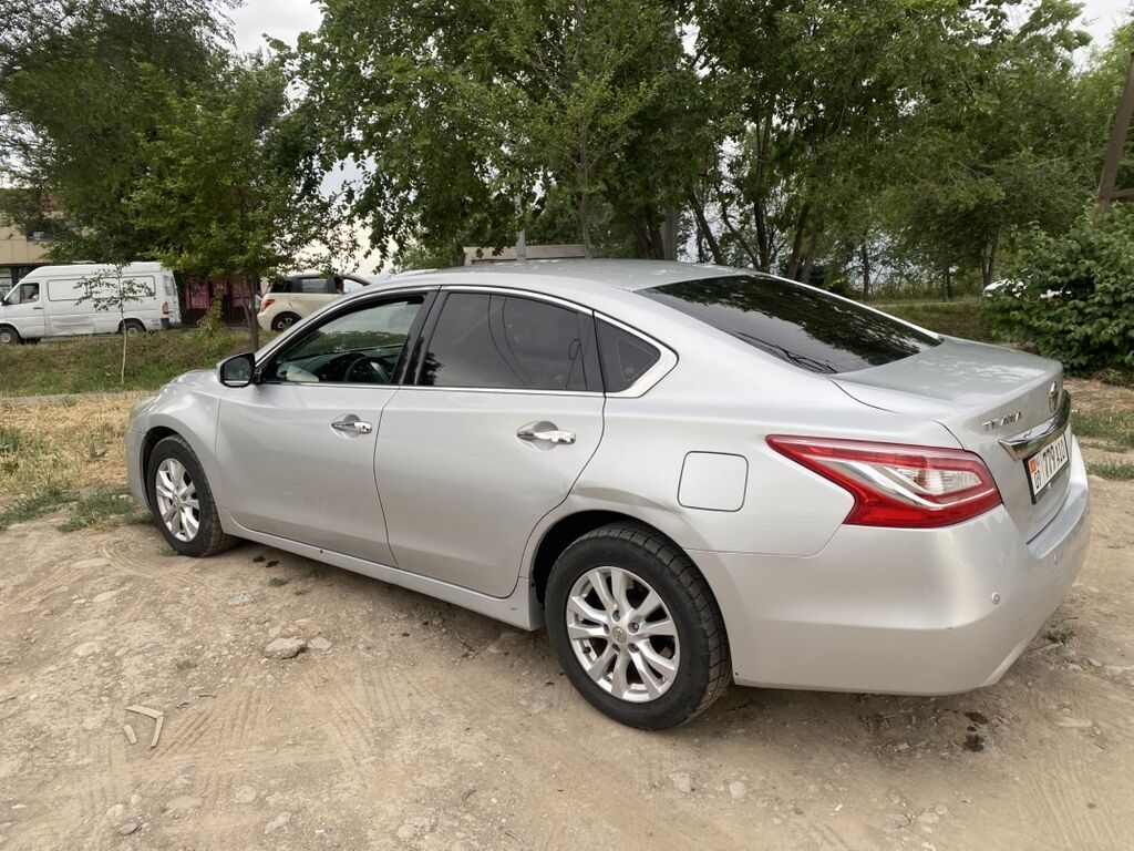 Nissan Teana