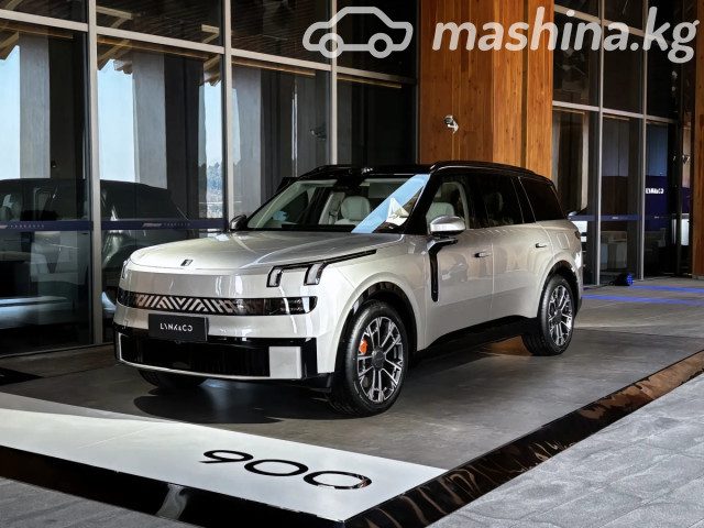 Lynk &amp; Co 900
