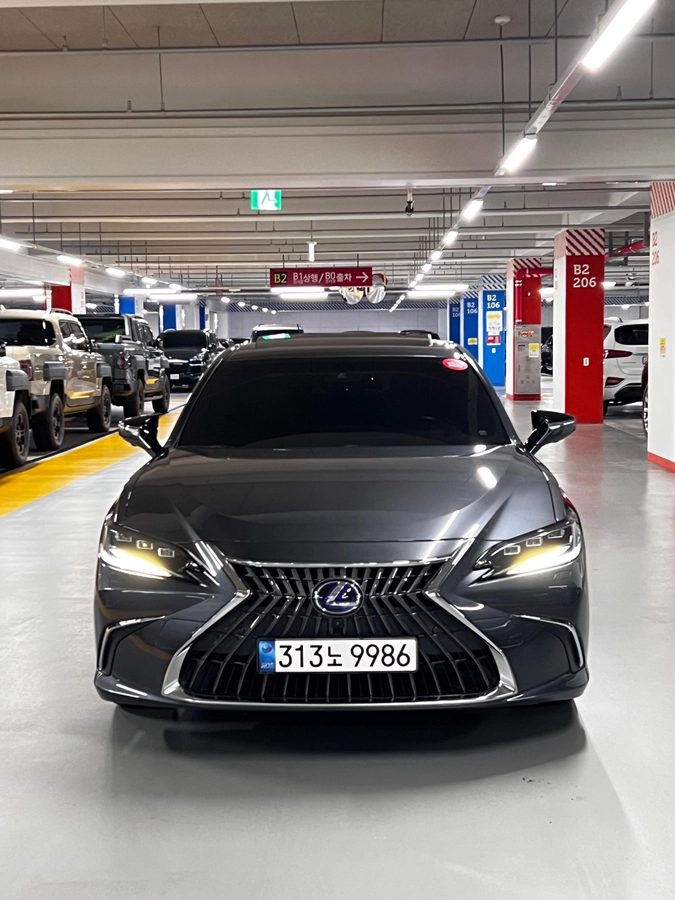 Lexus ES VII Рестайлинг 2022