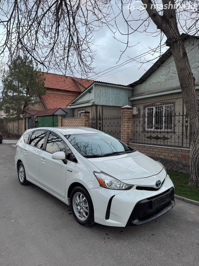 Toyota Prius v (+)