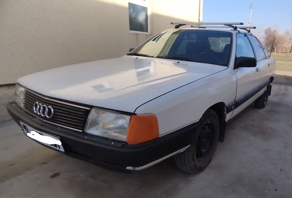 Audi 100