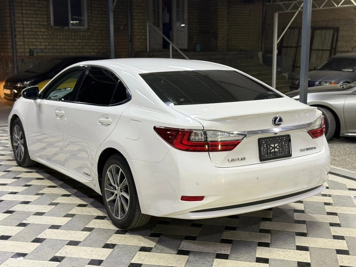 Lexus ES VI Рестайлинг 2017