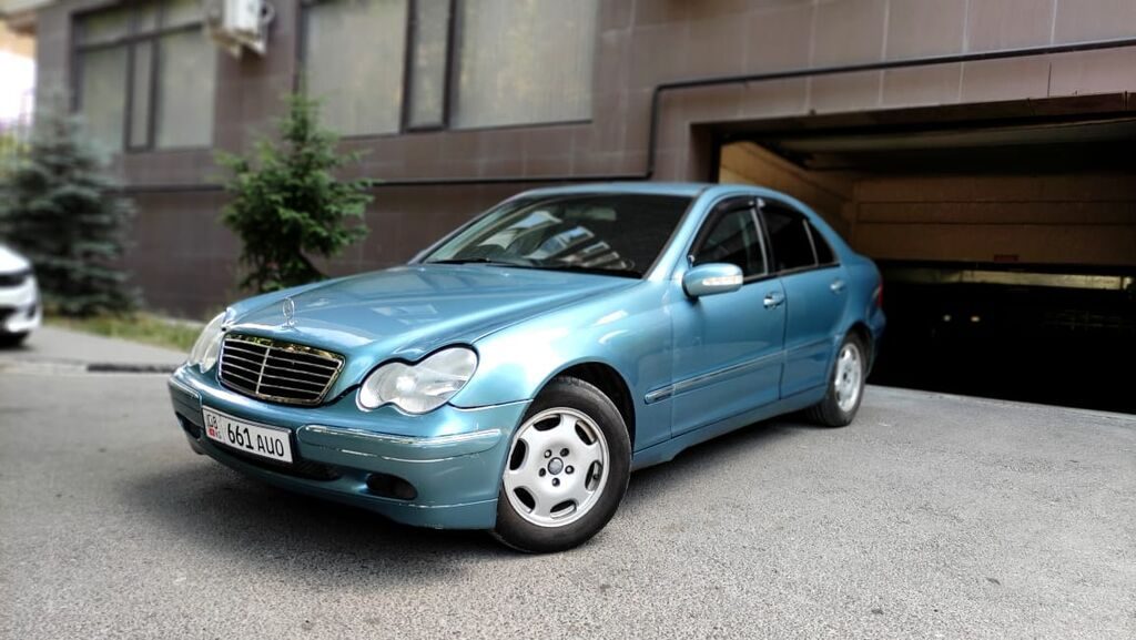 Mercedes-Benz C-Class