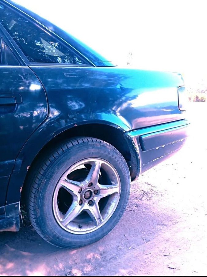 Audi 100