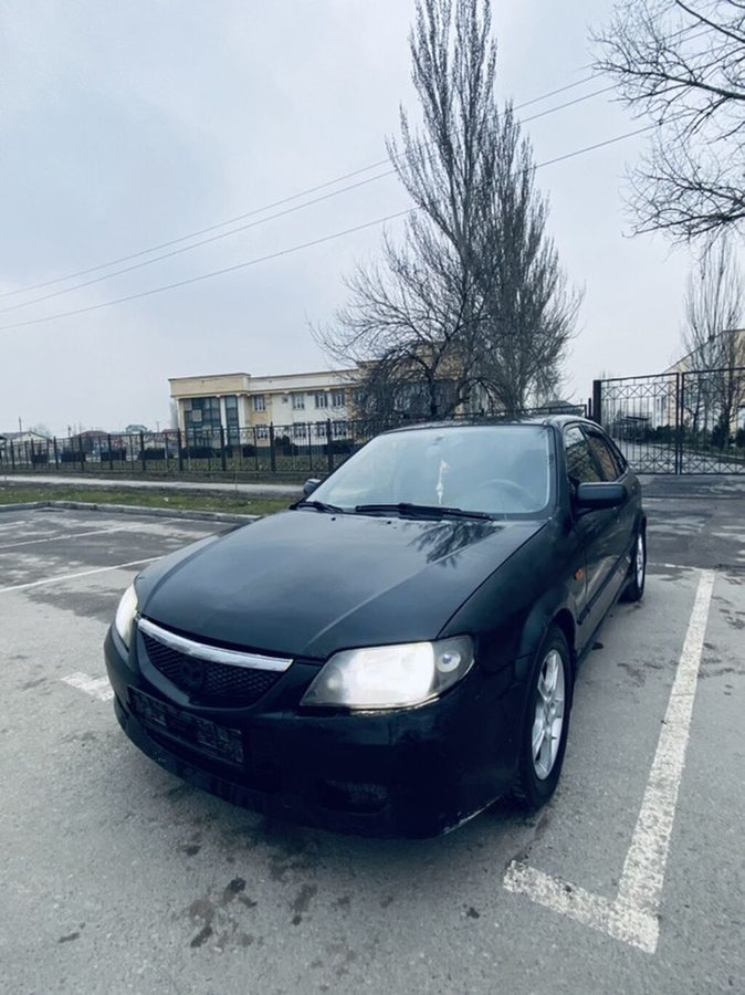 Mazda 323