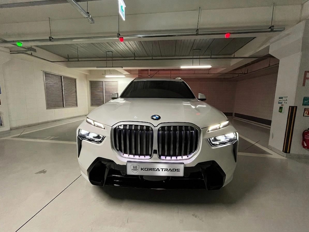 BMW X7 I (G07) Рестайлинг 2025