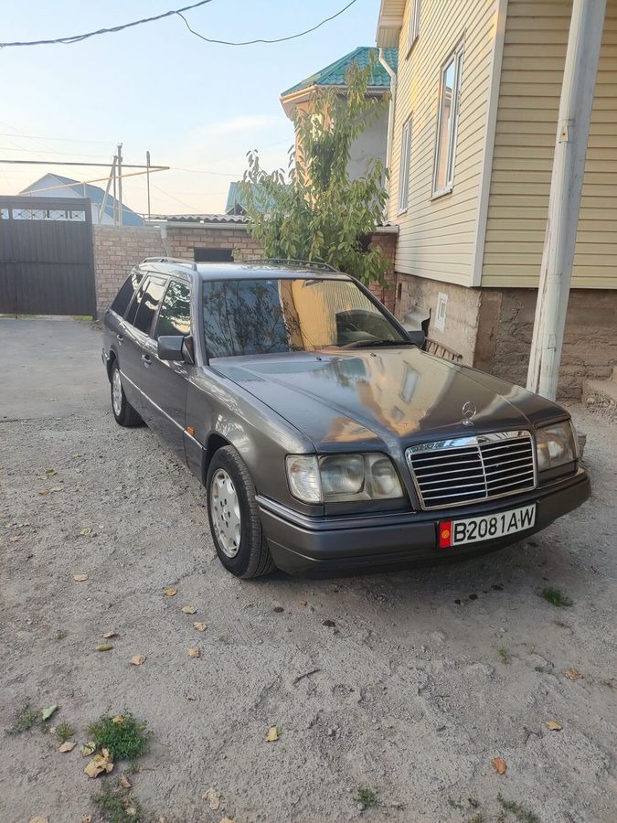 Mercedes-Benz W124