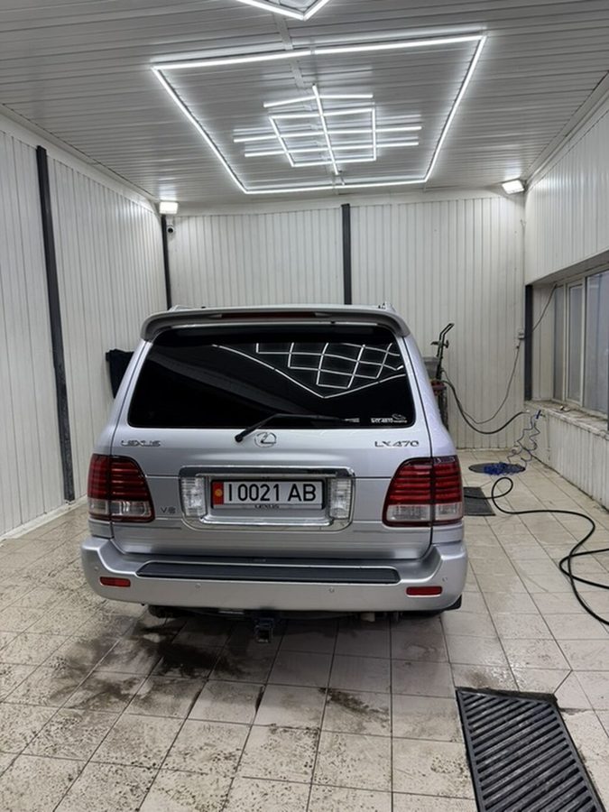 Lexus LX