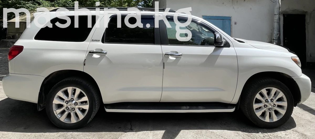 Toyota Sequoia II