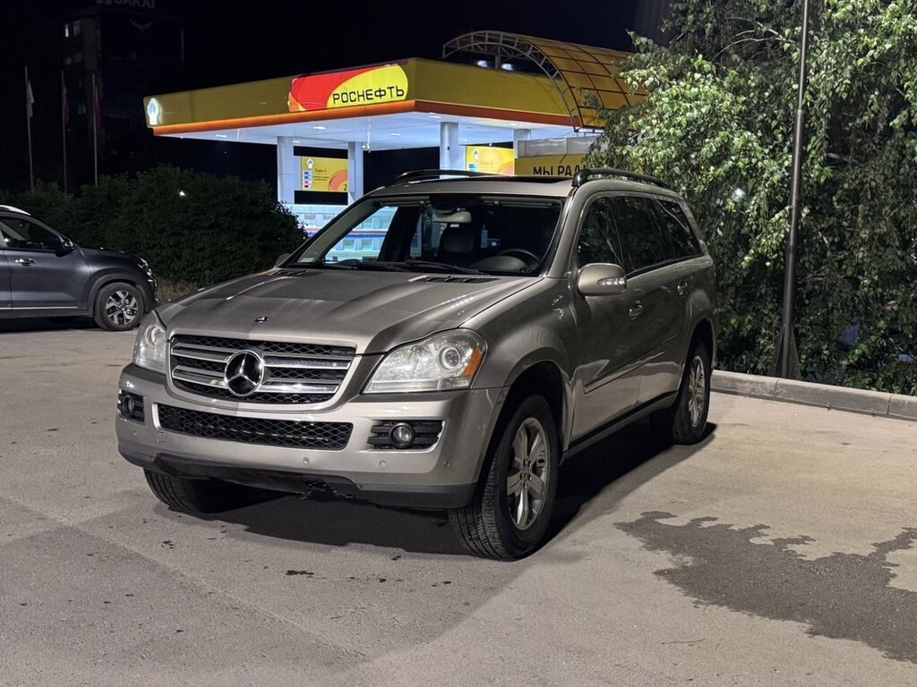 Mercedes-Benz GL-Class