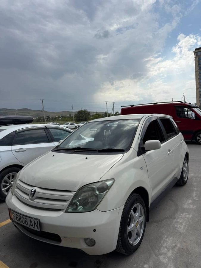 Toyota Ist I 2003