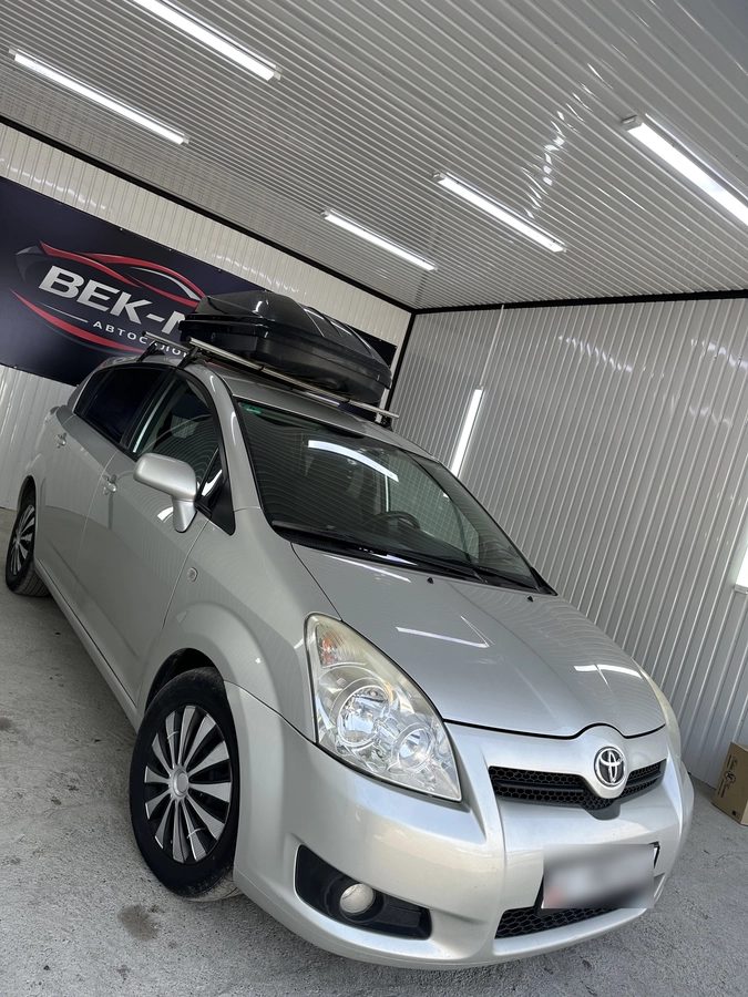 Toyota Corolla Verso I Рестайлинг 2 2009