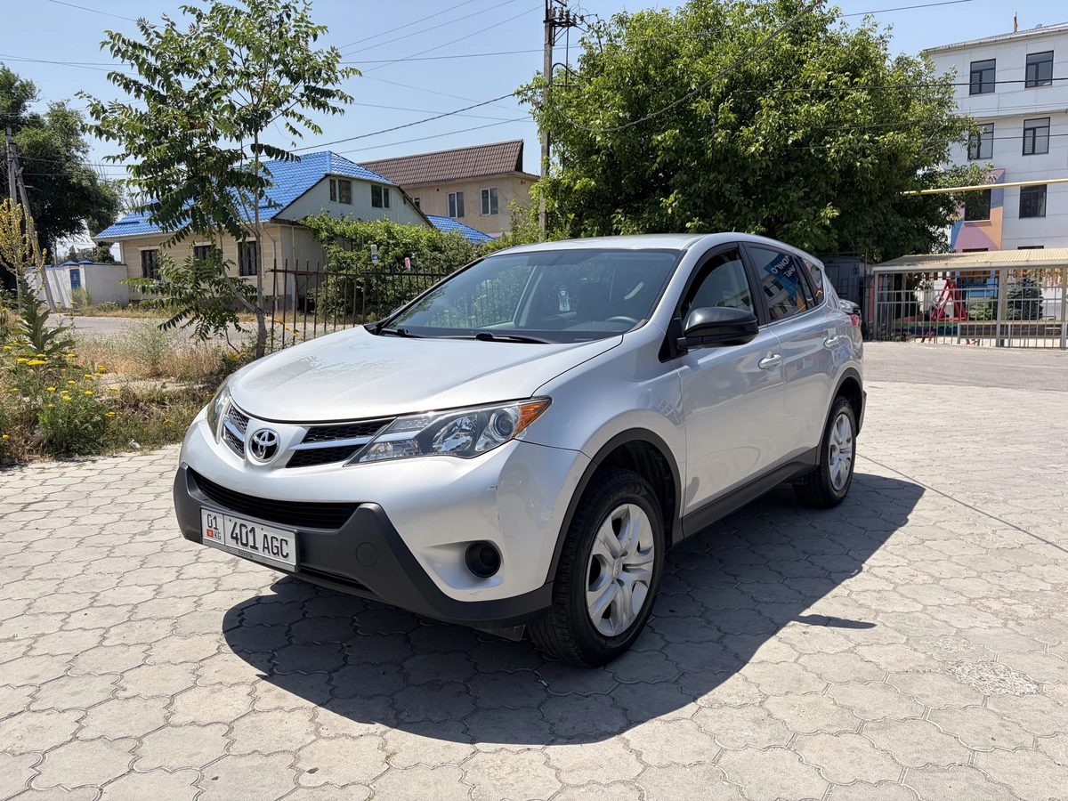 Toyota RAV4 IV (XA40) 2013