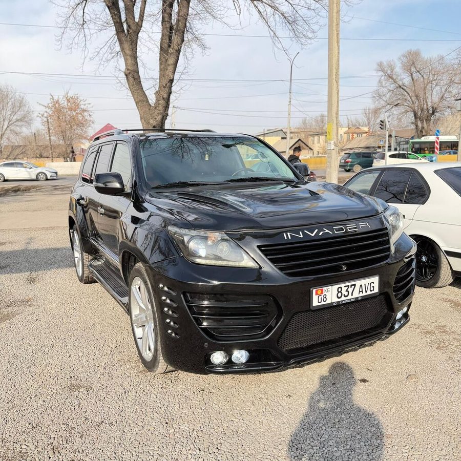 Lexus LX