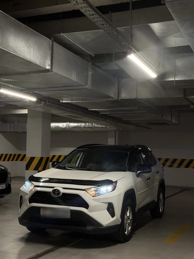 Toyota RAV4 V (XA50) 2019