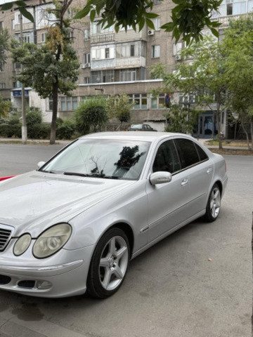 Mercedes-Benz E-Класс