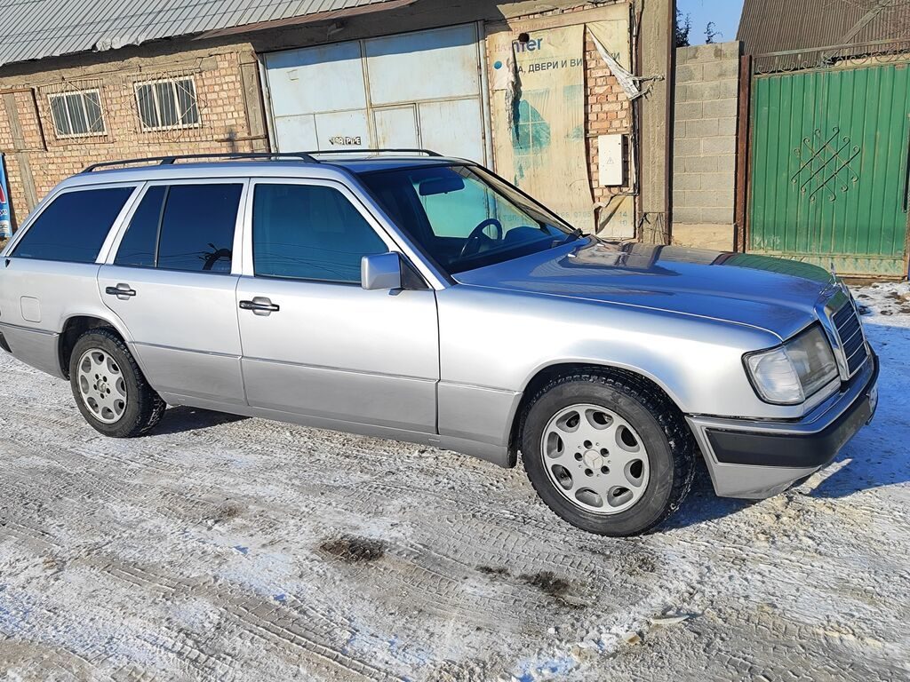 Mercedes-Benz W124