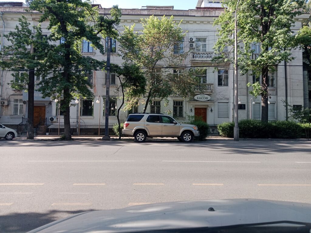 Toyota Sequoia