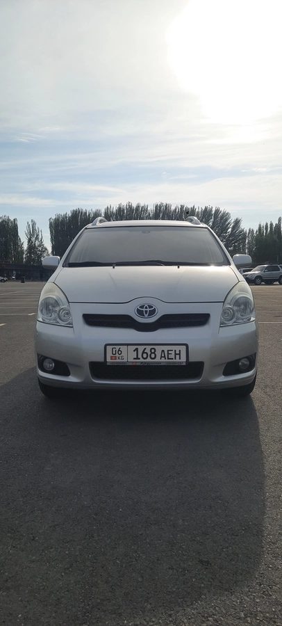 Toyota Corolla Verso I Рестайлинг 2 2009