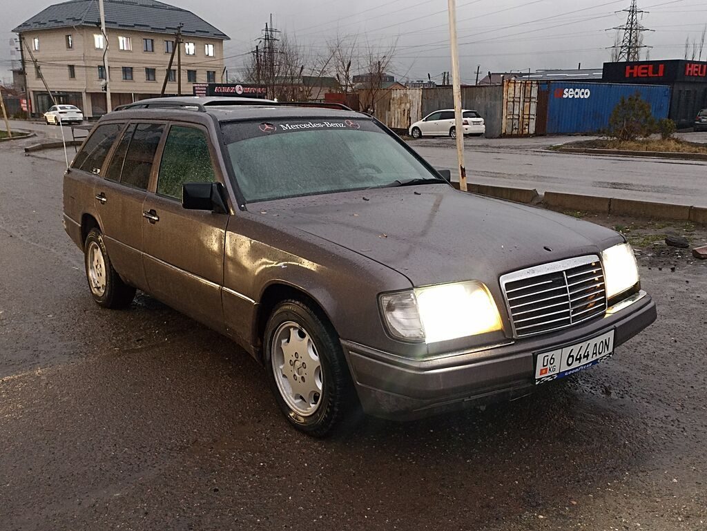 Mercedes-Benz W124