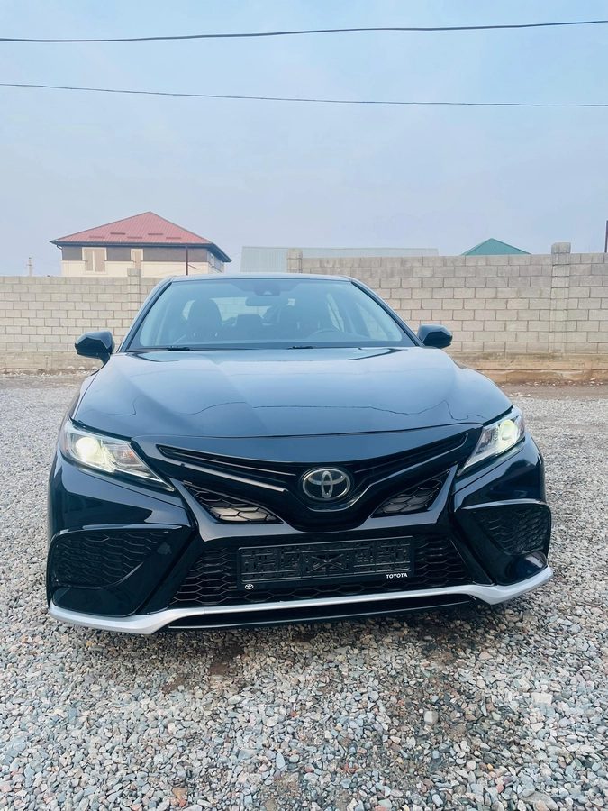 Toyota Camry VIII (XV70) 2019