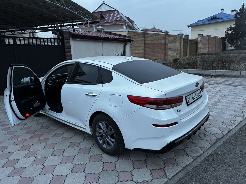 Kia K5