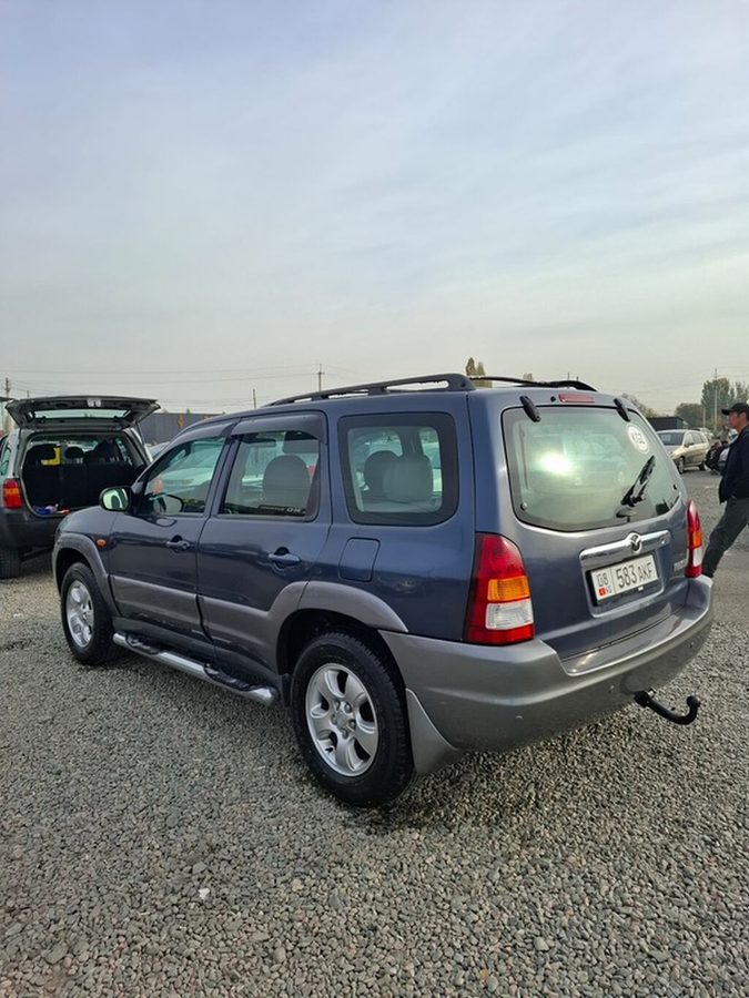 Mazda Tribute