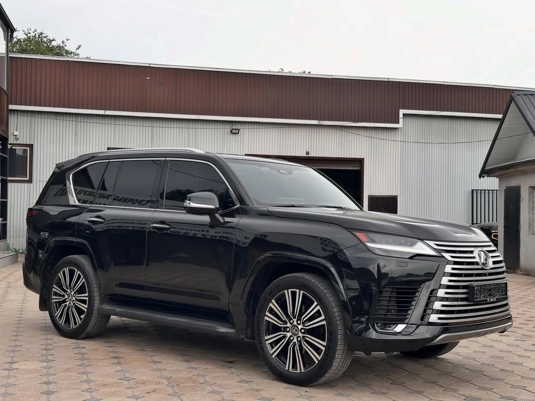 Lexus LX IV 2025
