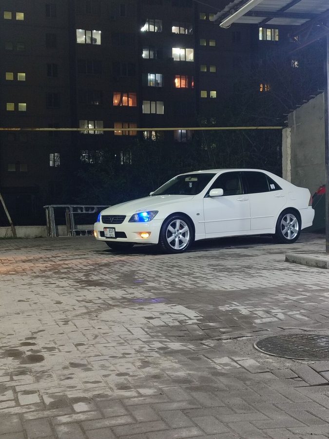 Toyota Altezza