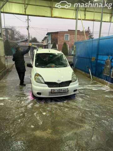 Toyota Yaris Verso