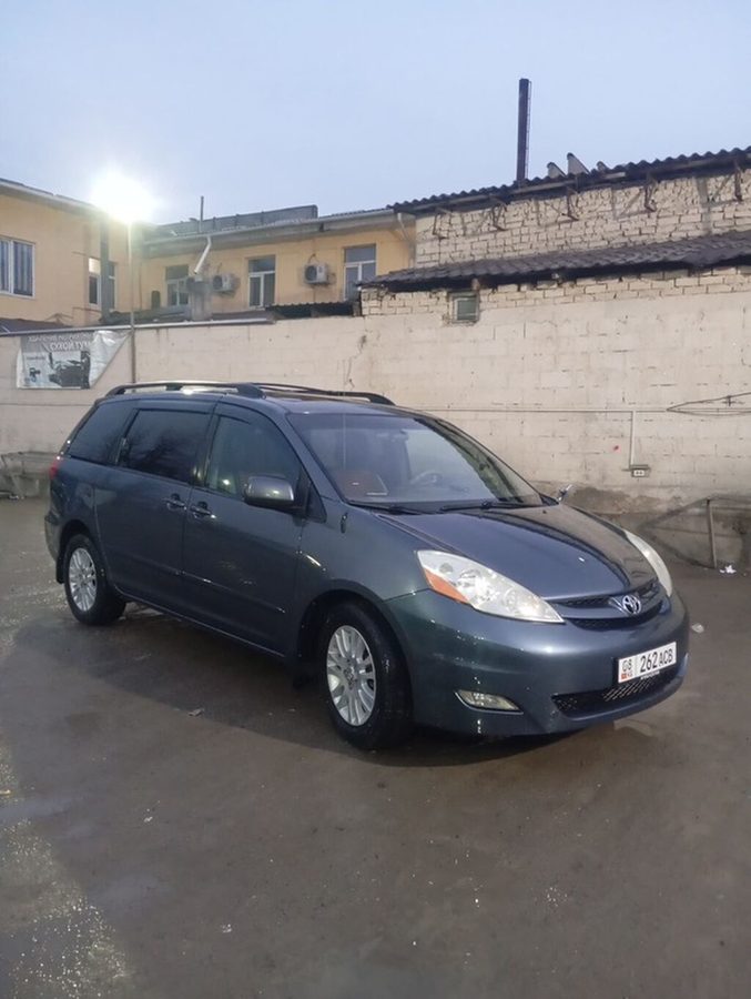 Toyota Sienna