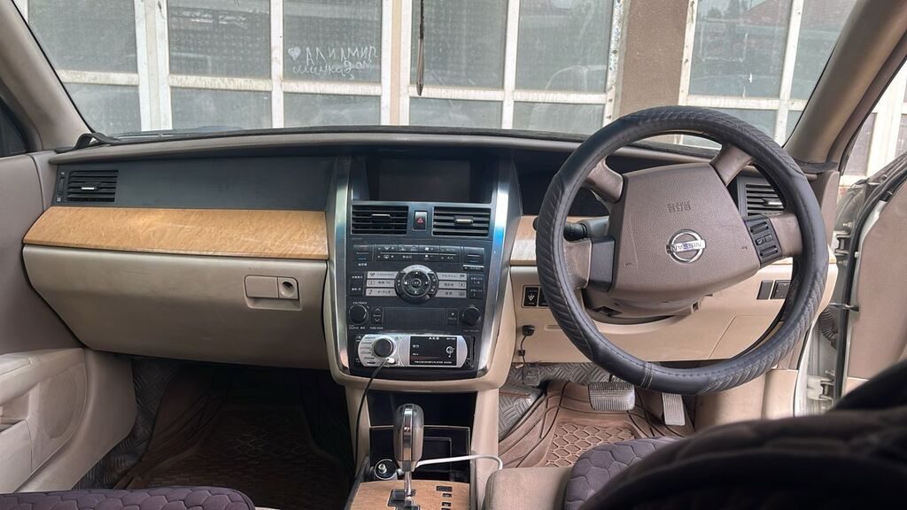 Nissan Teana