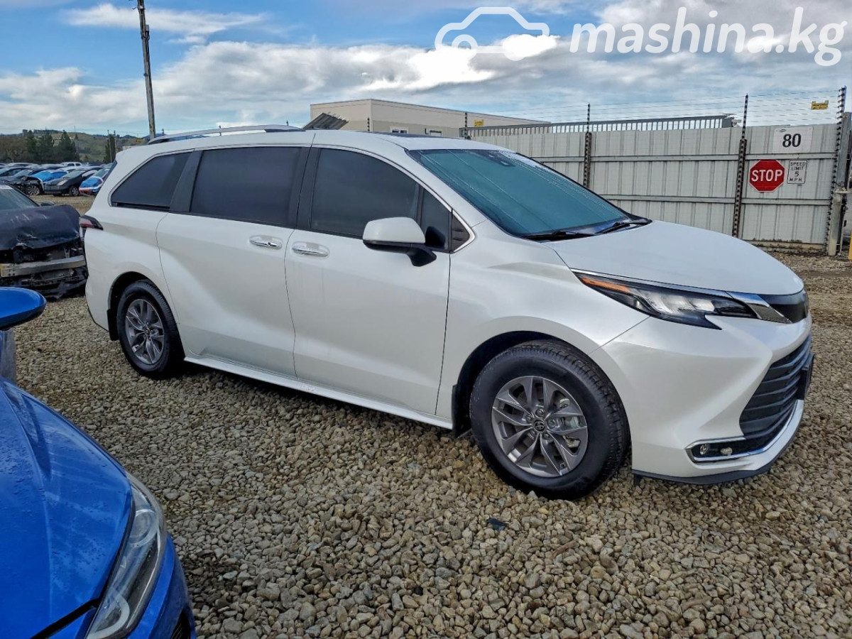 Toyota Sienna IV